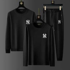 Picture of Gucci Sweater Suits _SKUGucciM-4XL25c226540007